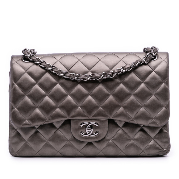 Pre-Loved Chanel Jumbo Classic Lambskin Double Flap - Picture 1 of 12